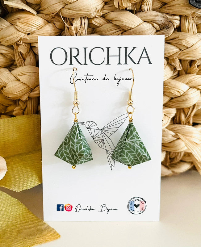 Boucles d'oreilles courtes diamant origami