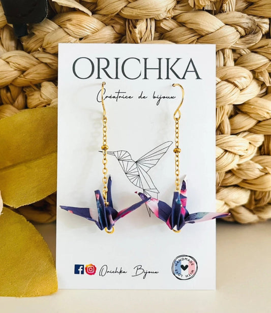 Boucles d’oreilles oiseau origami sur chaîne dorée