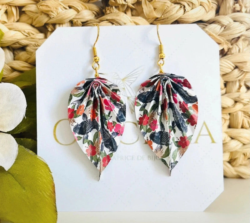 Boucles d’oreilles origami japonais en forme de feuille