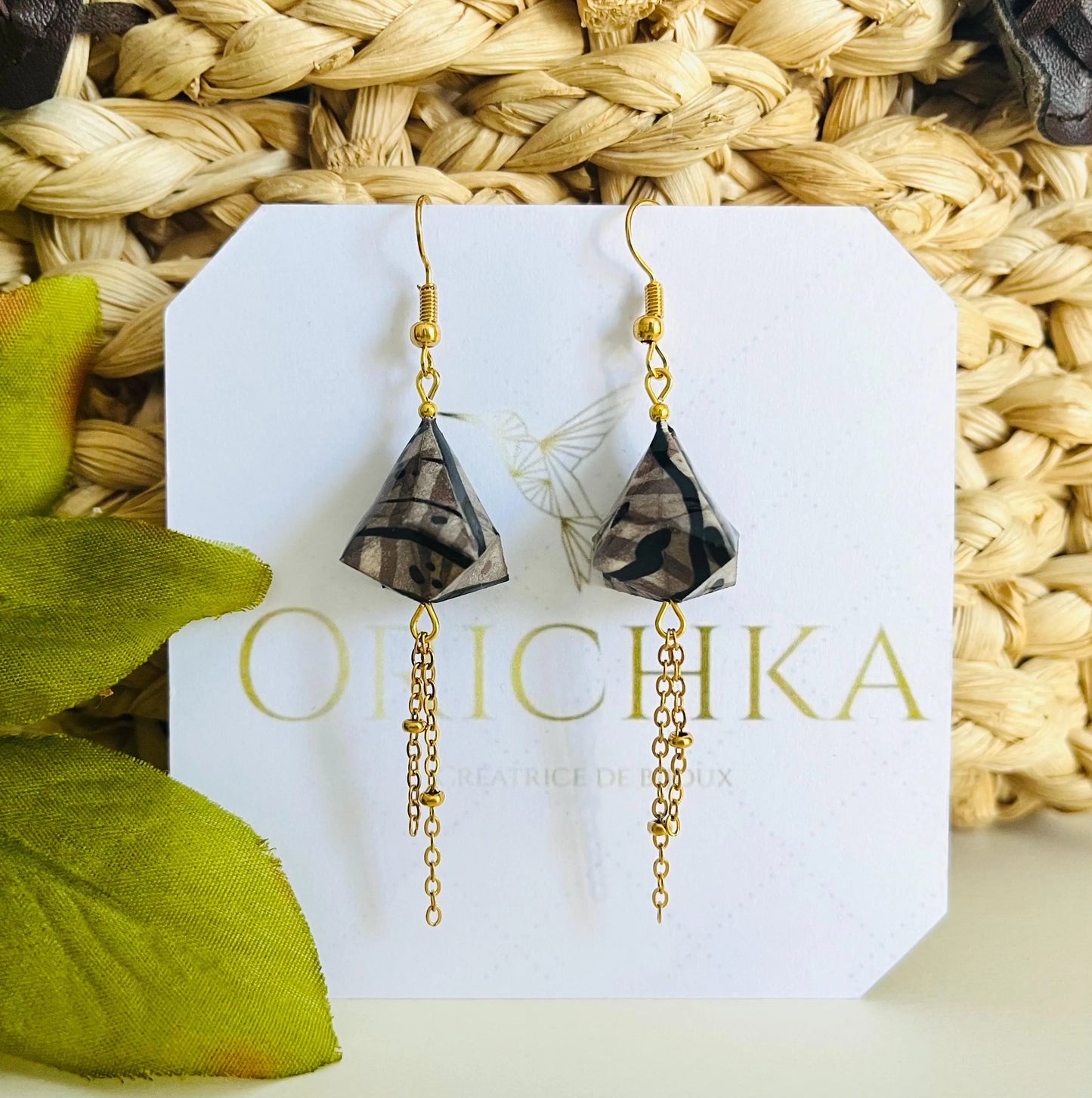 Boucles d'oreilles longues origami japonais diamant et double chaine dorée