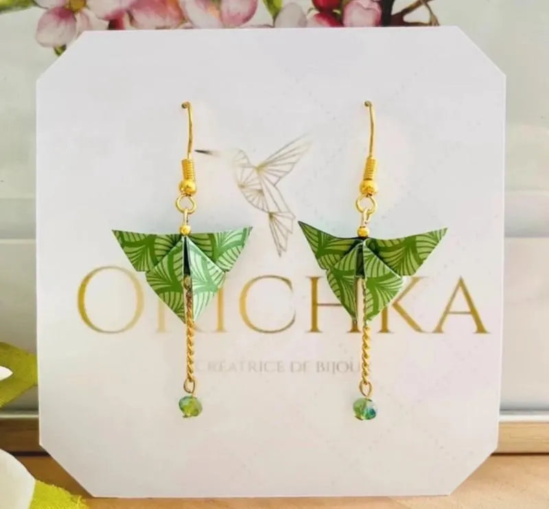 Boucles d’oreilles papillon origami japonais sur chaîne et perle